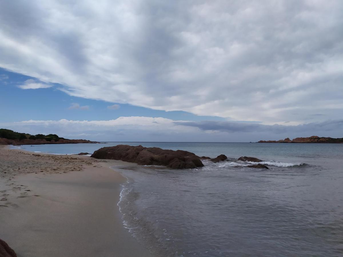 Casa Mare Cala Rossa Appartement Trinità dʼAgultu Buitenkant foto
